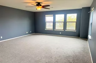 160 Mistletoe Ln, Kyle, TX 78640 - Photo 15