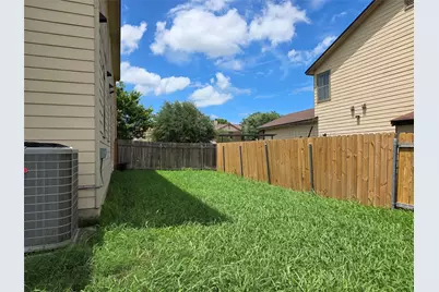 160 Mistletoe Lane, Kyle, TX 78640 - Photo 29
