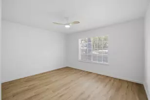 300 Crockett St, Austin, TX 78704 - Photo 13