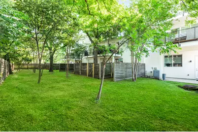 1801 E 2nd Street #9, Austin, TX 78702 - Photo 33