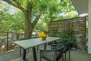 1801 E 2nd St, Austin, TX 78702 - Photo 13