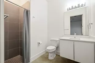 1801 E 2nd St, Austin, TX 78702 - Photo 25