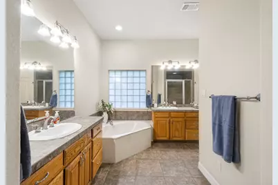 810 Bluff Ridge Court, New Braunfels, TX 78132 - Photo 25