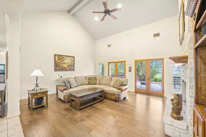 810 Bluff Ridge Court, New Braunfels, TX 78132 - Photo 7