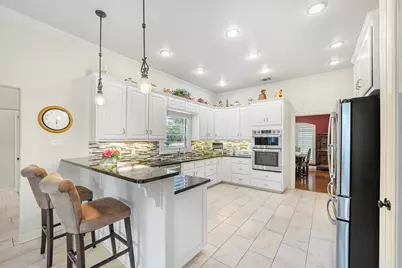 810 Bluff Ridge Court, New Braunfels, TX 78132 - Photo 11