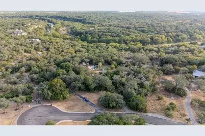 810 Bluff Ridge Court, New Braunfels, TX 78132 - Photo 31