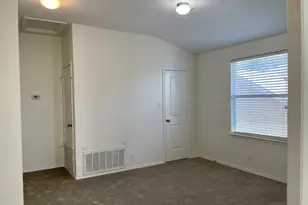 8725 White Ibis Dr, Austin, TX 78729 - Photo 15