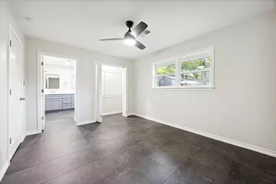 1305 W 1st Street, Lampasas, TX 76550 - Photo 15
