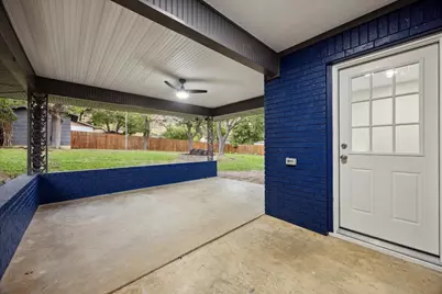 1305 W 1st Street, Lampasas, TX 76550 - Photo 31