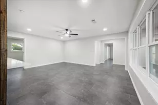 1305 W 1st St, Lampasas, TX 76550 - Photo 13