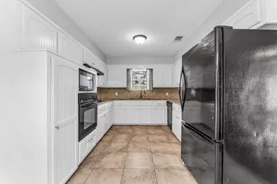 9730 Timberview Drive, Woodway, TX 76712 - Photo 13
