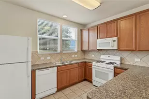 334 Newberry Tr, San Marcos, TX 78666 - Photo 11