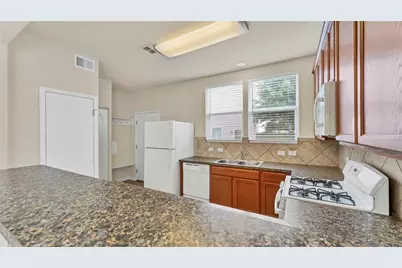 334 Newberry Trail #Main Home, San Marcos, TX 78666 - Photo 13