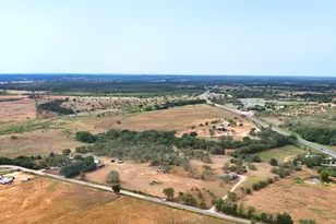 311 Salt Lake Rd, Luling, TX 78648 - Photo 37