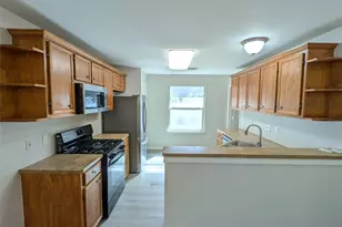 2200 Magnolia Dr, Round Rock, TX 78664 - Photo 5