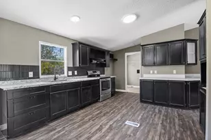 16401 Jacobson Rd, Del Valle, TX 78617 - Photo 11