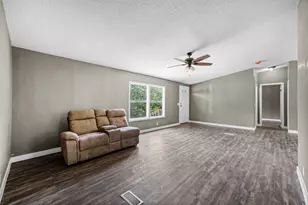 16401 Jacobson Rd, Del Valle, TX 78617 - Photo 5
