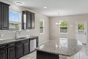 260 Silver Springs Bend, Kyle, TX 78640 - Photo 15