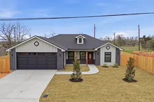 413 E Hamilton Ave, Rockdale, TX 76567 - Photo 1