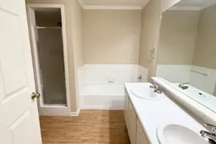 728 W San Antonio St, Lockhart, TX 78644 - Photo 9