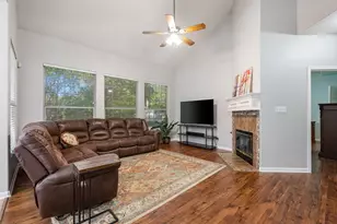 4435 Hunters Lodge Dr, Round Rock, TX 78681 - Photo 9