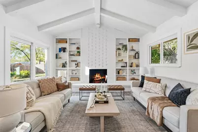 6710 Kings Point W, Austin, TX 78723 - Photo 9