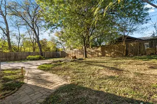 6710 Kings Point W, Austin, TX 78723 - Photo 35