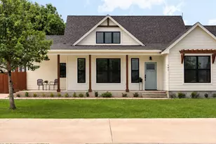 402 E Ash Dr, Johnson City, TX 78636 - Photo 1
