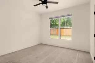 402 E Ash Dr, Johnson City, TX 78636 - Photo 23