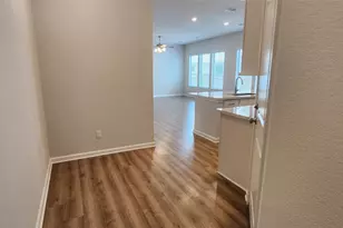 424 Los Olives Ln, Liberty Hill, TX 78641 - Photo 3