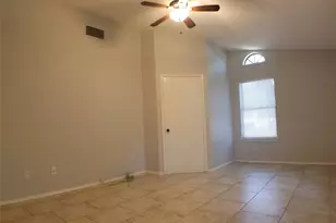 8310 Los Ranchos Dr, Austin, TX 78749 - Photo 15
