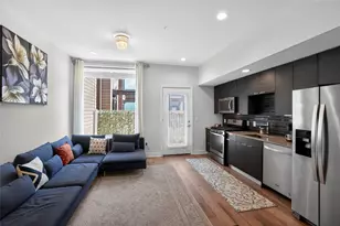 1800 E 4th St, Austin, TX 78702 - Photo 3
