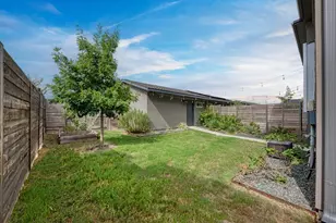 5408a Baythorne Dr, Austin, TX 78747 - Photo 37
