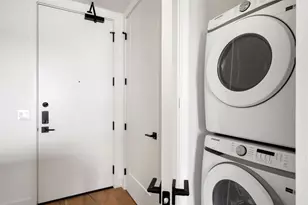 84 East Ave, Austin, TX 78701 - Photo 25