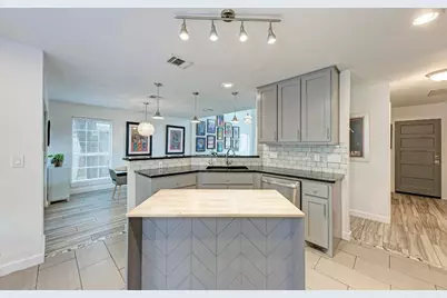 12203 Arrowwood Drive, Austin, TX 78727 - Photo 17