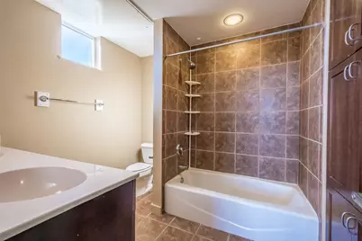 711 W 26th Street #703, Austin, TX 78705 - Photo 19