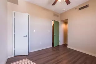 711 W 26th St, Austin, TX 78705 - Photo 25