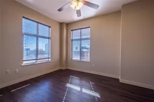 711 W 26th St, Austin, TX 78705 - Photo 15