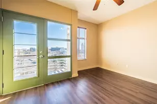 711 W 26th St, Austin, TX 78705 - Photo 11