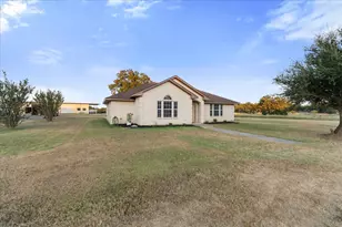 972 Co Rd 335, Rockdale, TX 76567 - Photo 5
