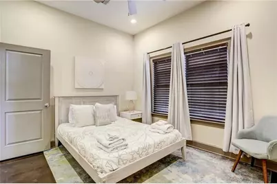 602 W N Loop Boulevard, Austin, TX 78751 - Photo 23