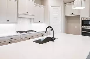 308 Foxfire Cv, Lockhart, TX 78644 - Photo 9