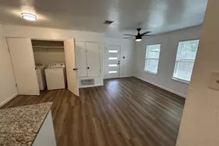 1118 E Brookswood Ave, Austin, TX 78721 - Photo 1
