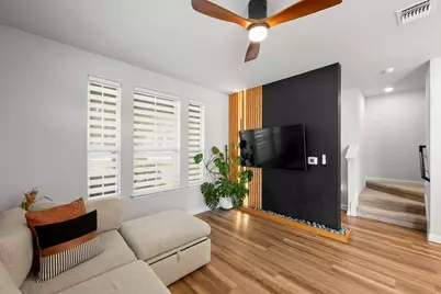 8013 Mellencamp Drive, Austin, TX 78744 - Photo 3