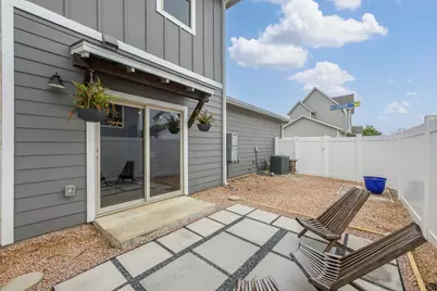 8013 Mellencamp Drive, Austin, TX 78744 - Photo 27