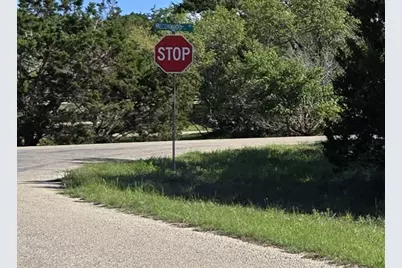 343 Falconwood Drive, San Marcos, TX 78666 - Photo 5