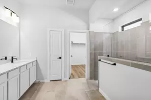 888 Prominence Wy, Leander, TX 78641 - Photo 11