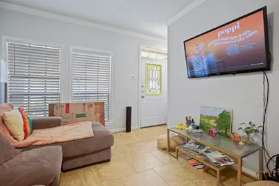 715 22 1/2 Street #101, Austin, TX 78705 - Photo 1