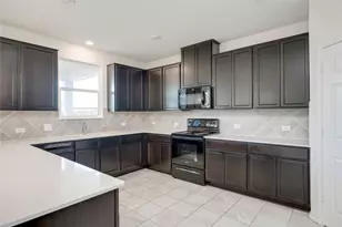 18704 Rushmore St, Manor, TX 78653 - Photo 9