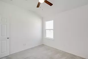 18704 Rushmore St, Manor, TX 78653 - Photo 17